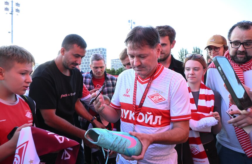 "Спартак" разгромил "Родину" в первом туре РПЛ 2 фото