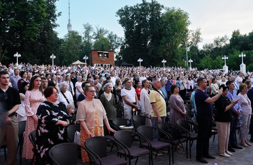 Фестиваль советской песни "Голоса наследников" прошел на ВДНХ 6 фото