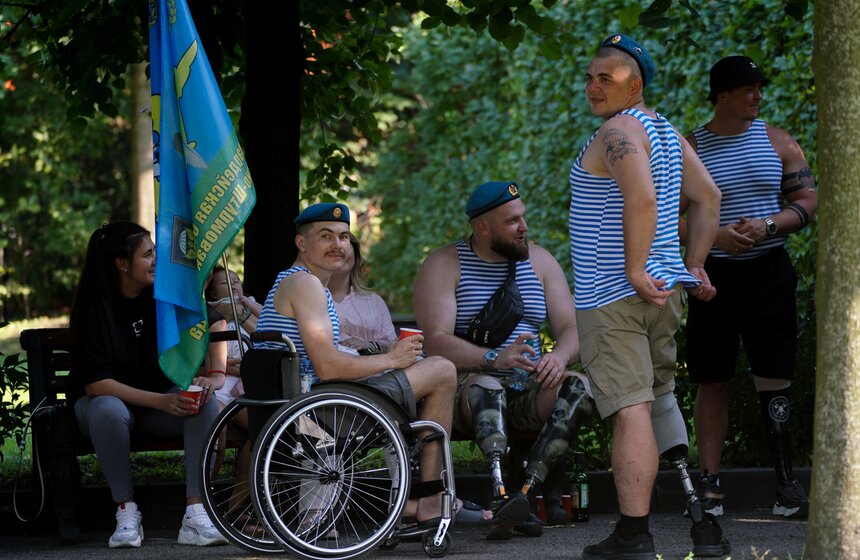 Парк Горького стал главной площадкой для празднования Дня ВДВ 15 фото