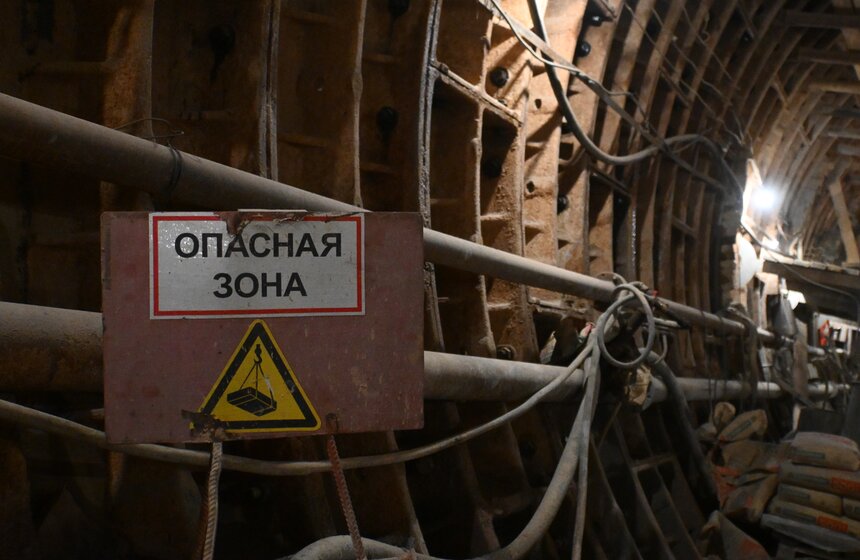 Создание наклонного хода началось на новой станции столичного метро "Достоевская" 3 фото
