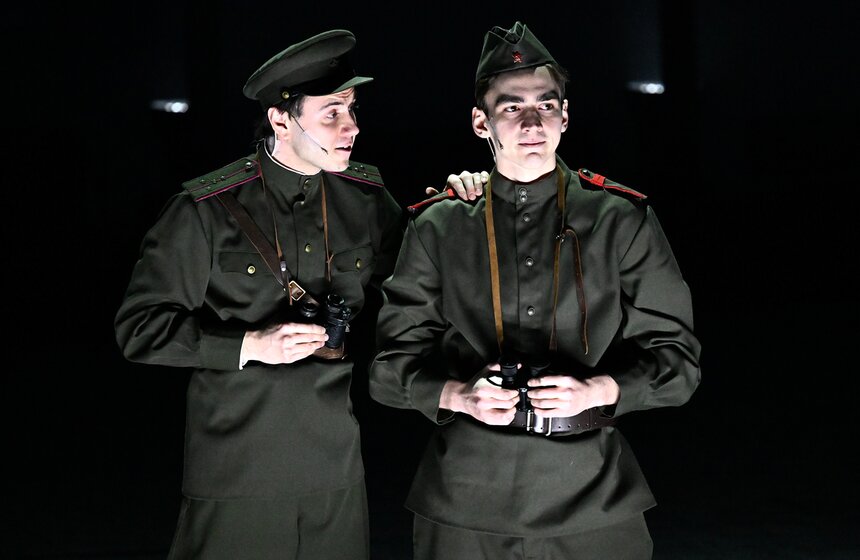 Память героев Сталинградской битвы почтили в Москве 19 фото