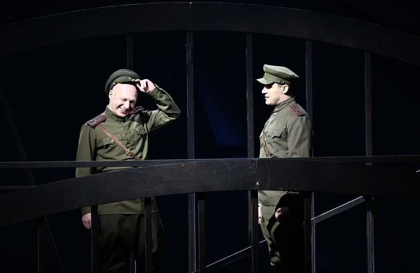 Память героев Сталинградской битвы почтили в Москве 23 фото