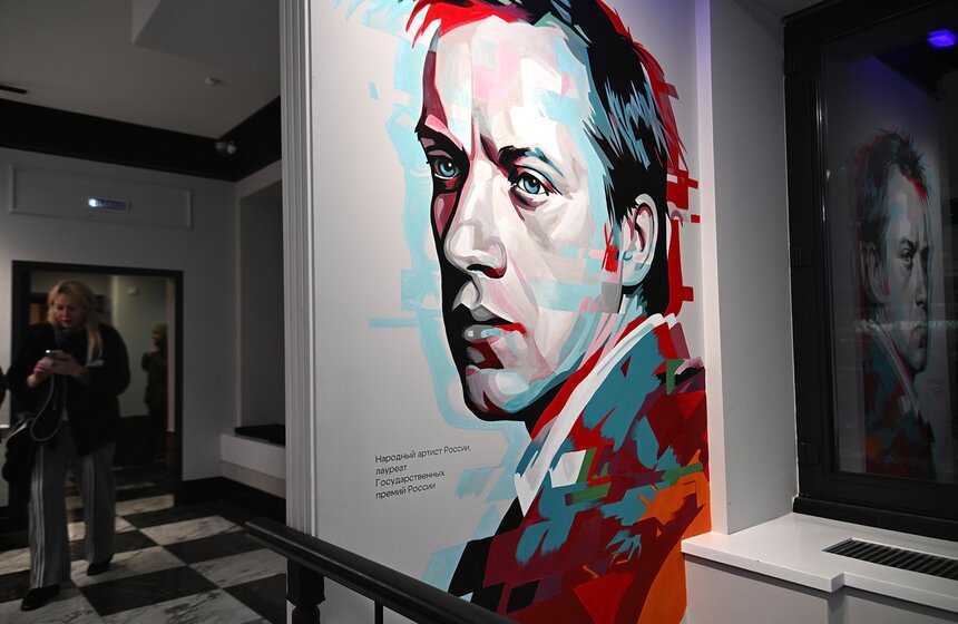 Спектакль "В тишине" по одноименной пьесе драматурга Малягина показали в Москве 1 фото