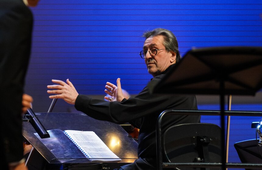 Спектакль-концерт "Бедные люди" представили в Москве 7 фото