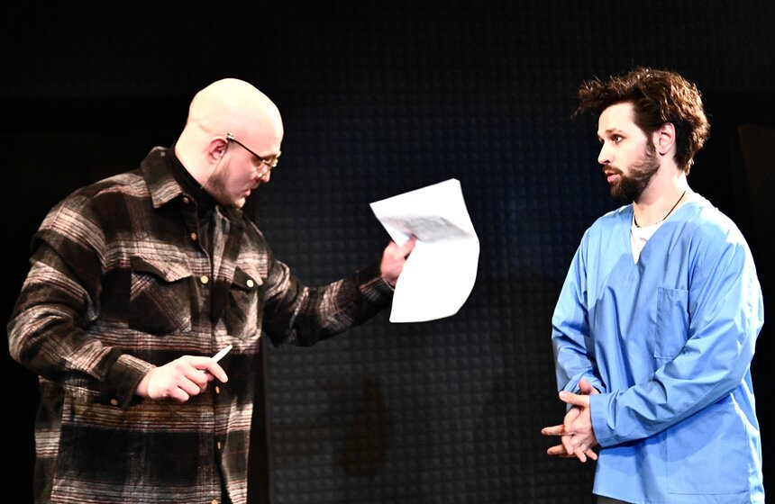 Спектакль "В тишине" по одноименной пьесе драматурга Малягина показали в Москве 5 фото