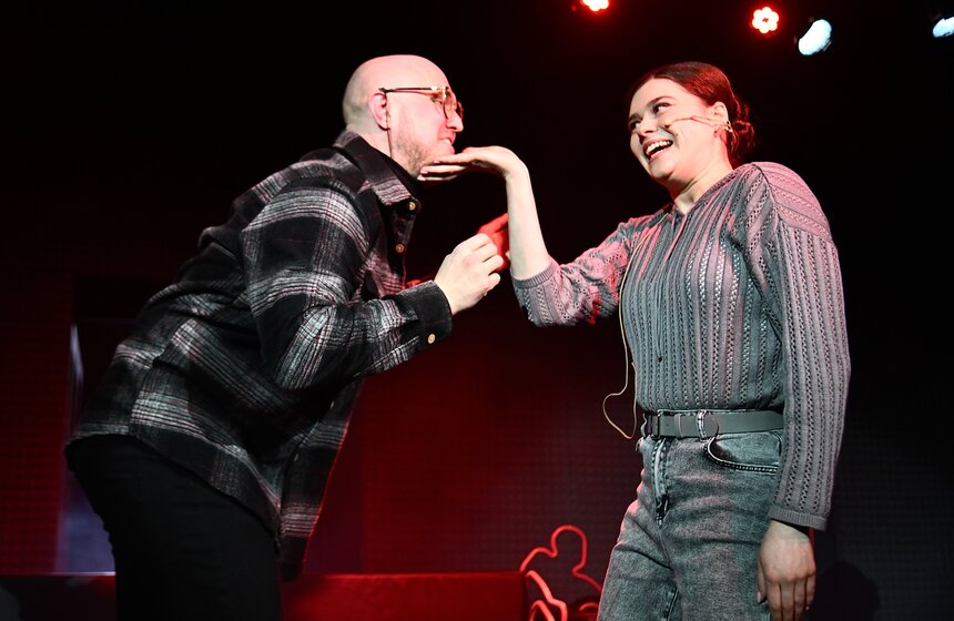 Спектакль "В тишине" по одноименной пьесе драматурга Малягина показали в Москве 23 фото