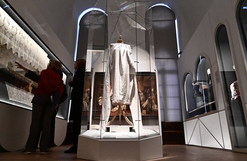 Выставка "Великолепие русского костюма" открылась в "Царицыне" 4 фото