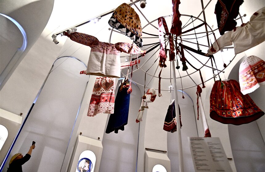 Выставка "Великолепие русского костюма" открылась в "Царицыне" 2 фото