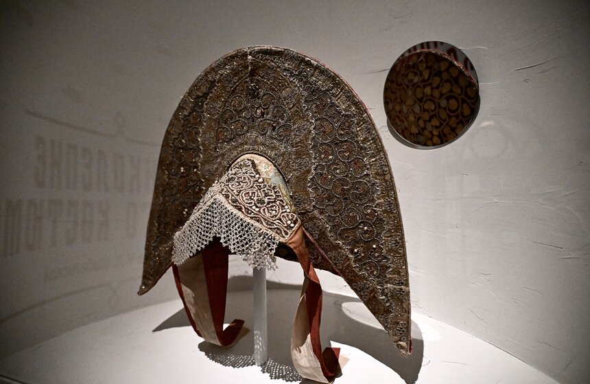 Выставка "Великолепие русского костюма" открылась в "Царицыне" 10 фото