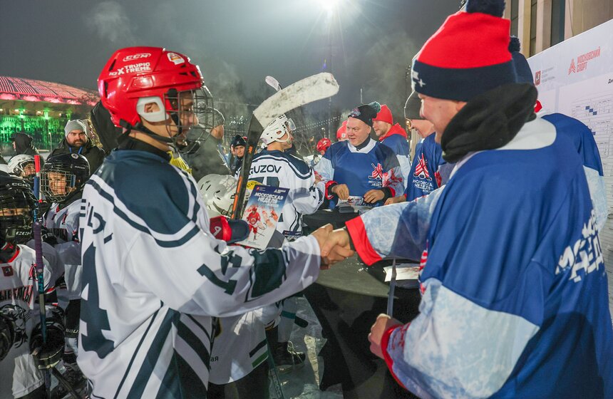 Гала-матч со звездами прошел в "Лужниках" в рамках Московской недели хоккея 27 фото
