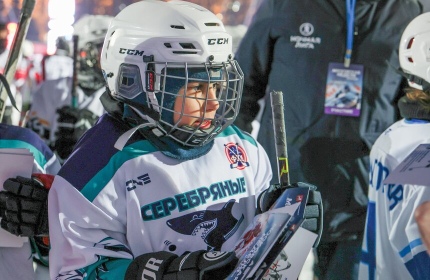 Гала-матч со звездами прошел в "Лужниках" в рамках Московской недели хоккея 19 фото