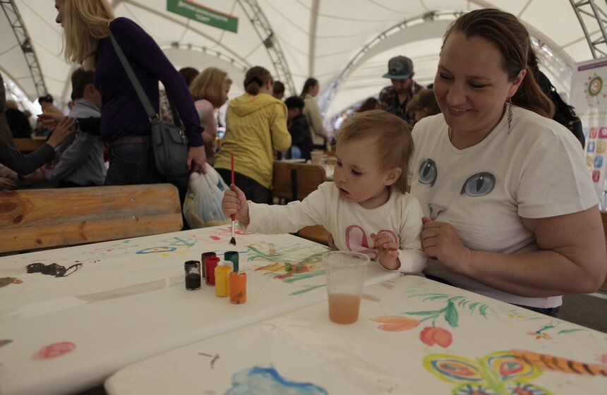 В "Лужниках" прошел фестиваль "Надежда" для детей-инвалидов 10 фото