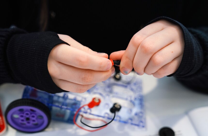 Фестиваль московской науки прошел во Дворце пионеров 45 фото