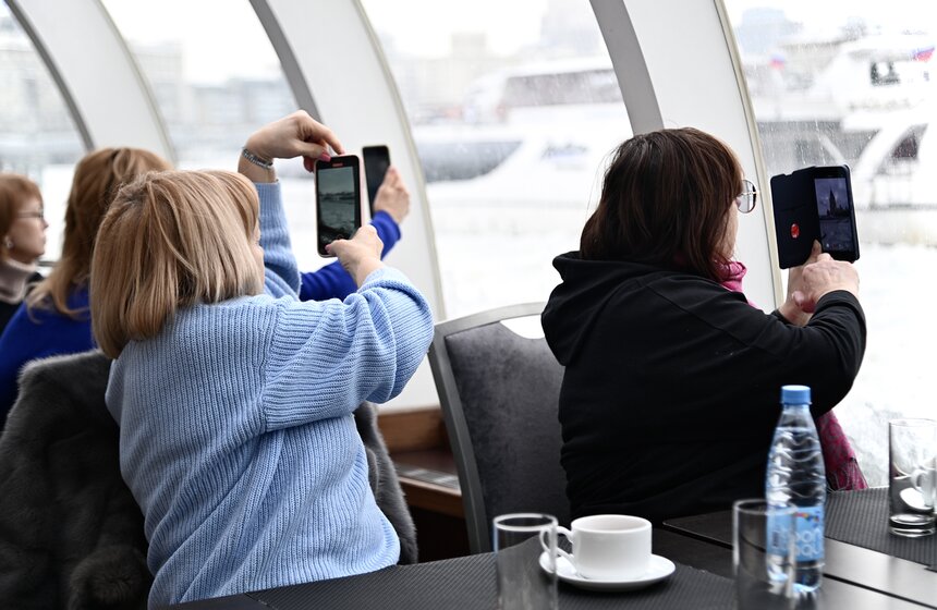 Участники "Московского долголетия" могут бесплатно посетить речные экскурсии 17 фото