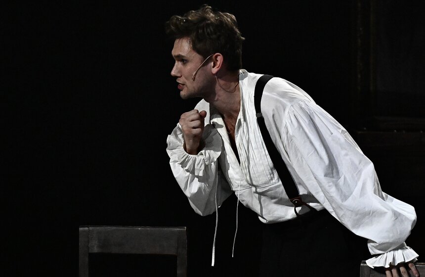 Премьера спектакля "На бойком месте" состоялась в Театре сатиры 20 фото