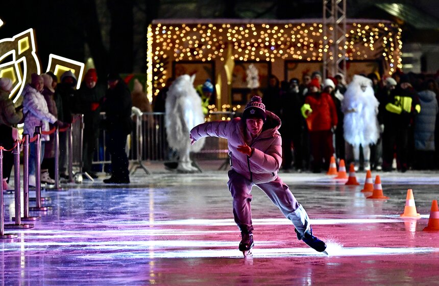 Массовый забег на коньках "Московские молнии" прошел на катке ВДНХ 24 фото