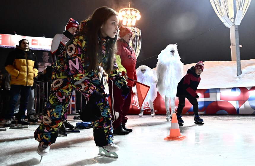 Массовый забег на коньках "Московские молнии" прошел на катке ВДНХ 28 фото