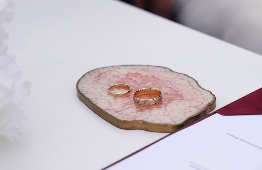 Церемонии бракосочетания впервые прошли на катке в "Лужниках" 19 фото