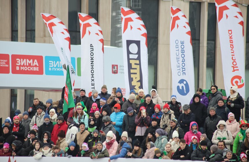 Ретрогонка "Это все еще я" прошла в Москве в рамках лыжного фестиваля "Гонка Легкова" 8 фото