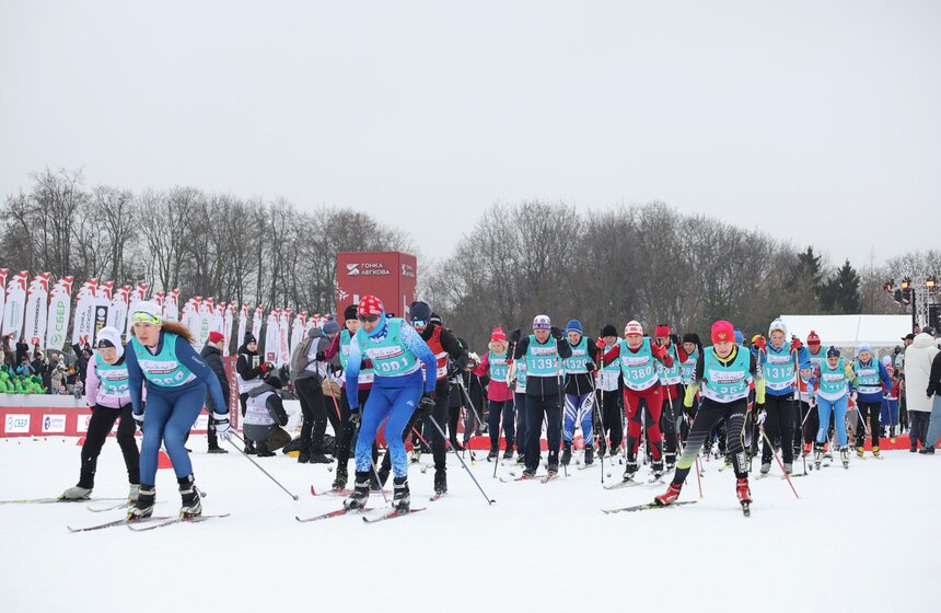 Ретрогонка "Это все еще я" прошла в Москве в рамках лыжного фестиваля "Гонка Легкова" 6 фото
