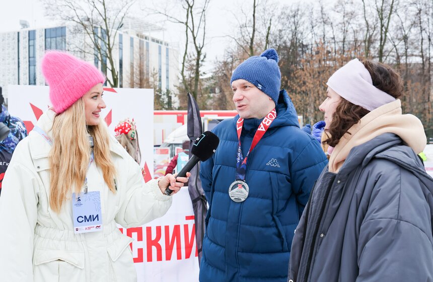 Ретрогонка "Это все еще я" прошла в Москве в рамках лыжного фестиваля "Гонка Легкова" 37 фото