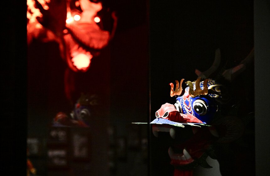 Выставка "Праздник весны. Новый год в старом Пекине" открылась в Музее Москвы 29 фото