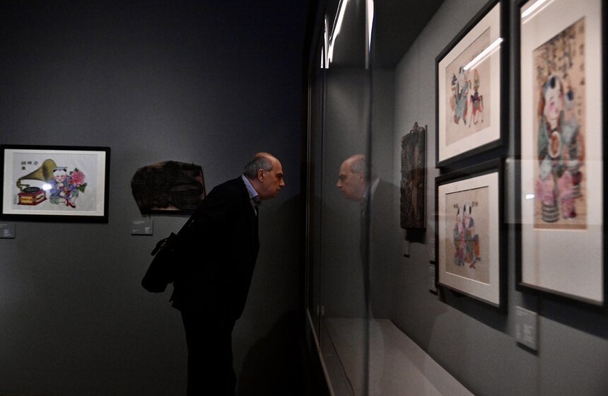 Выставка "Праздник весны. Новый год в старом Пекине" открылась в Музее Москвы 17 фото