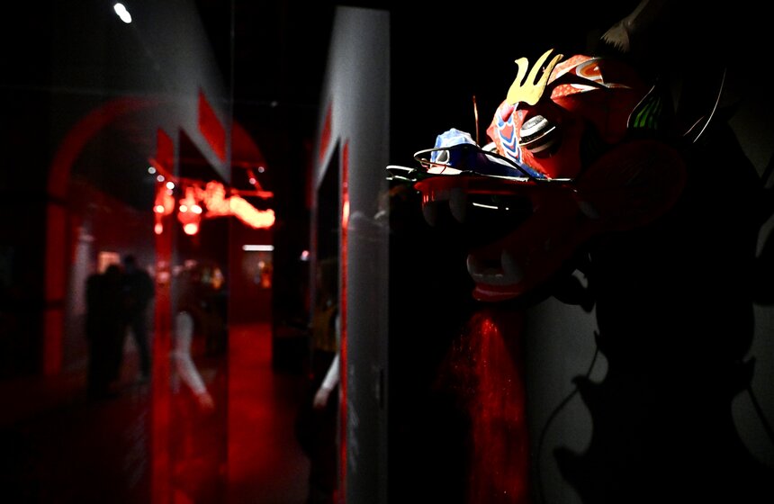 Выставка "Праздник весны. Новый год в старом Пекине" открылась в Музее Москвы 38 фото