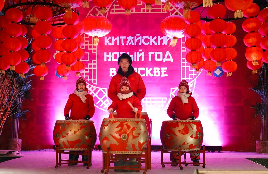 Фестиваль "Китайский Новый год в Москве" открылся на Манежной площади 22 фото