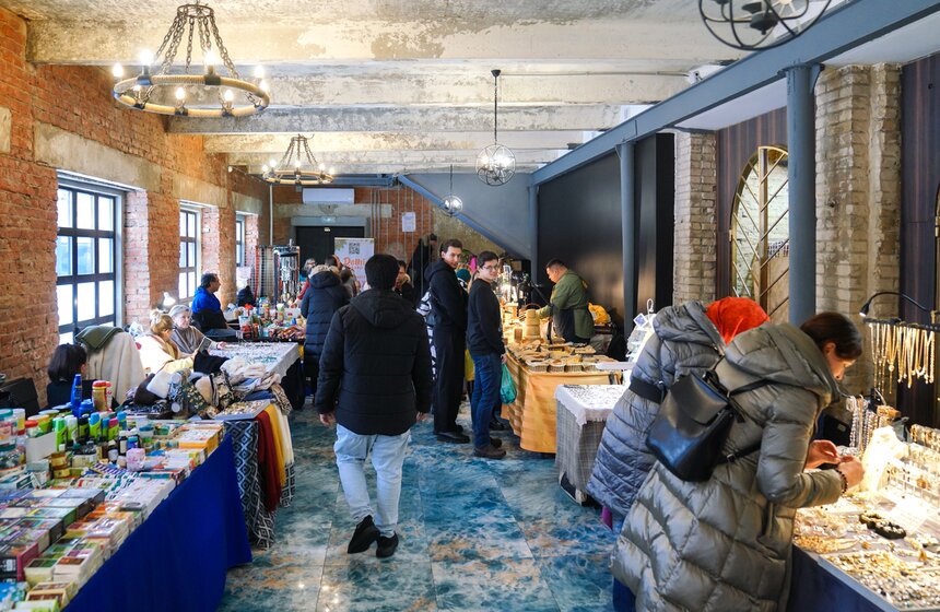 В столице прошла традиционная индийская ярмарка "Delhi базар" 4 фото