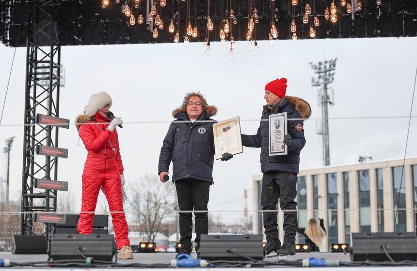 Массовая тренировка в рамках открытия недели фигурного катания прошла в "Лужниках" 32 фото