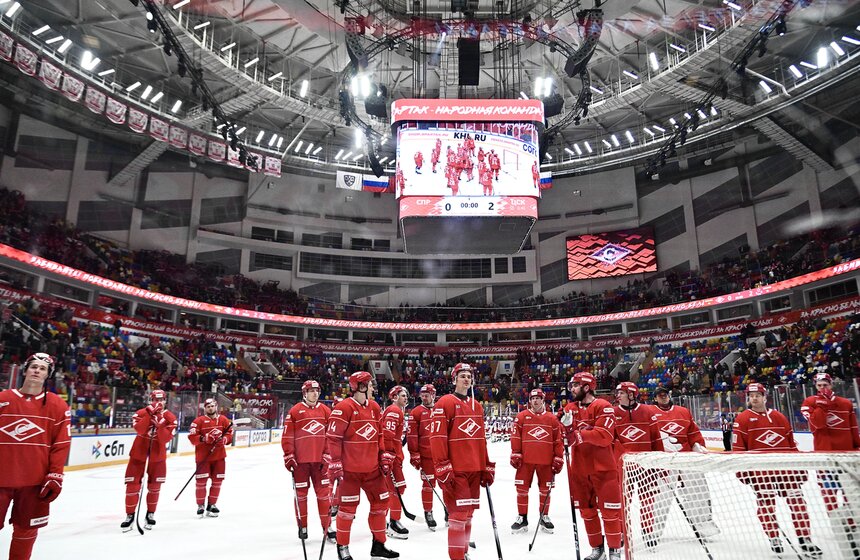 ЦСКА и "Спартак" встретились в матче регулярного чемпионата КХЛ 3 фото