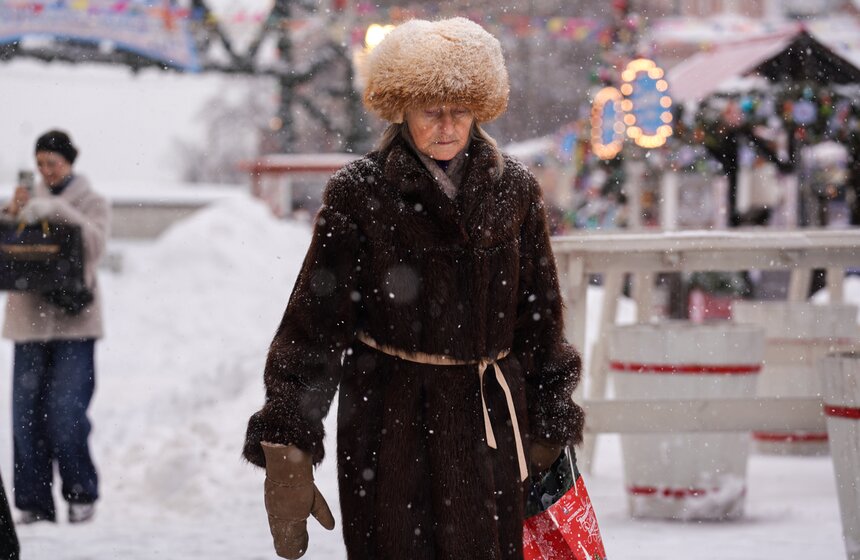 На Москву обрушился мощный снегопад 27 фото