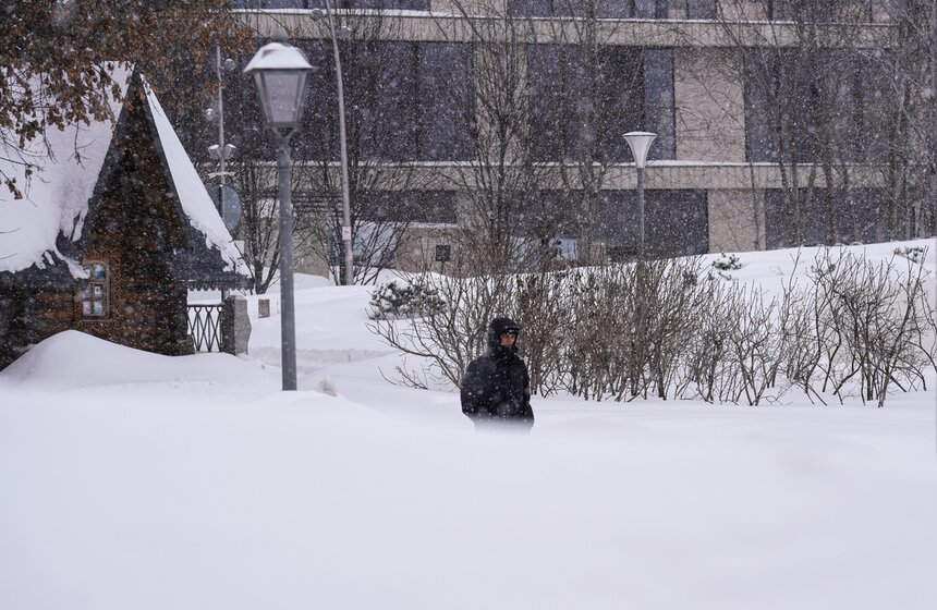 На Москву обрушился мощный снегопад 39 фото