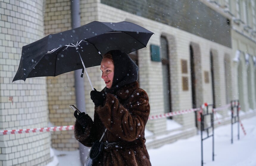 На Москву обрушился мощный снегопад 44 фото