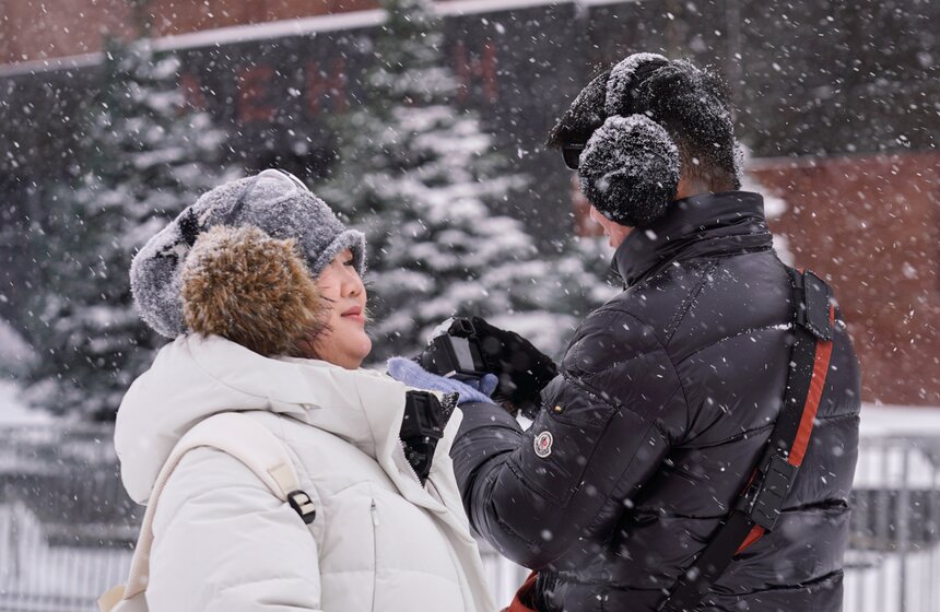 На Москву обрушился мощный снегопад 24 фото