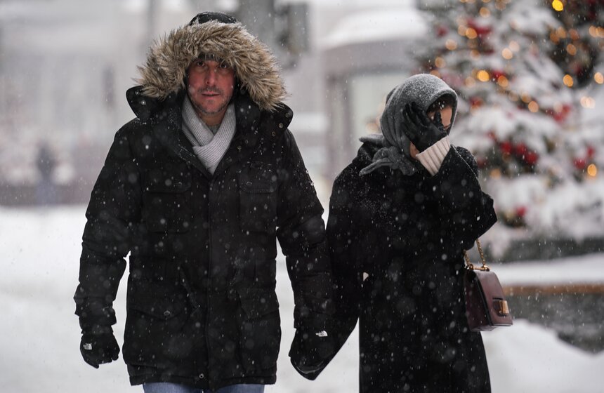 На Москву обрушился мощный снегопад 4 фото