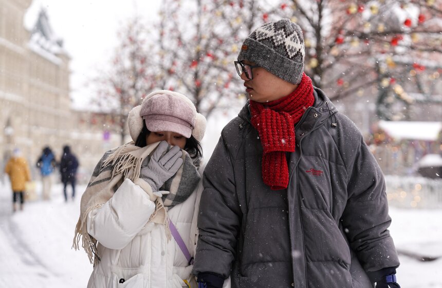 На Москву обрушился мощный снегопад 28 фото