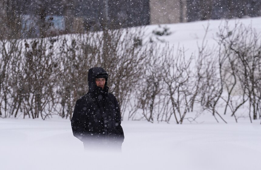 На Москву обрушился мощный снегопад 40 фото