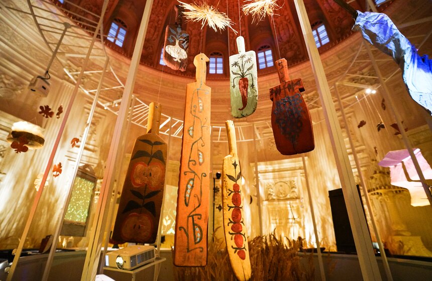 Арт-проект "РУниверсум" открылся в Петровском путевом дворце 2 фото