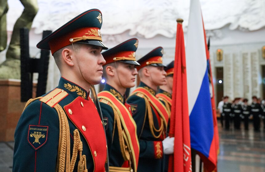 Церемония посвящения в кадеты прошла в Музее Победы 39 фото