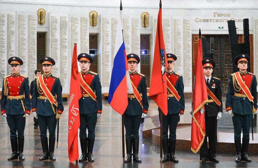 Церемония посвящения в кадеты прошла в Музее Победы 26 фото