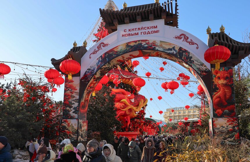 Китайский Новый год встретили на Манежной площади 18 фото