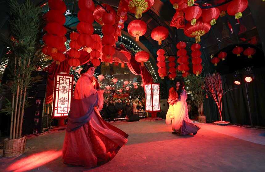Китайский Новый год встретили на Манежной площади 37 фото