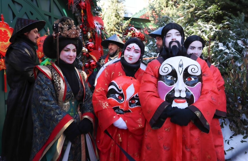 Китайский Новый год встретили на Манежной площади 19 фото