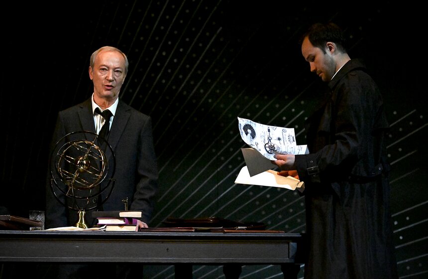 В Малом театре состоялась премьера спектакля "Проект инженера Гарина" 7 фото