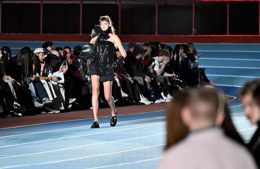 Показ "Яндекс Маркет Fashion Show SS'26" прошел в Москве 14 фото