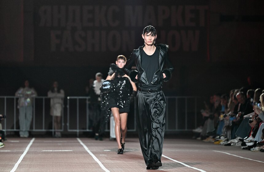Показ "Яндекс Маркет Fashion Show SS'26" прошел в Москве 15 фото