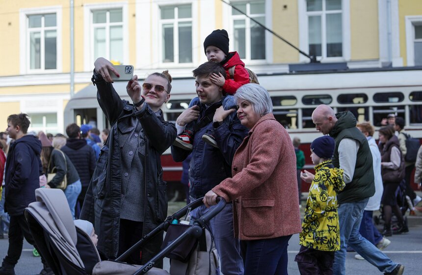 В Москве прошел парад в честь 127-летия столичного трамвая 28 фото