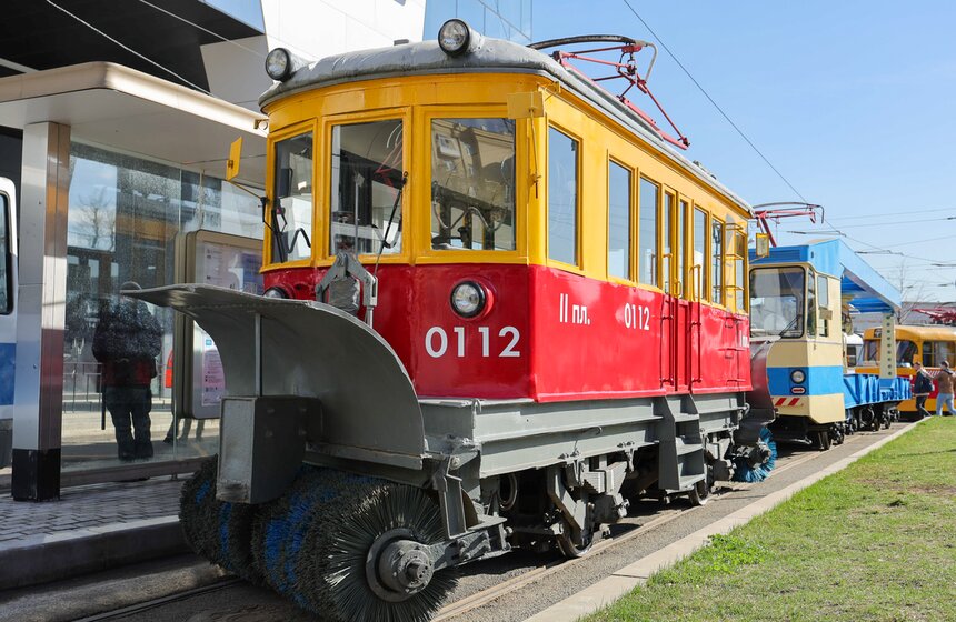 В Москве прошел парад в честь 127-летия столичного трамвая 4 фото